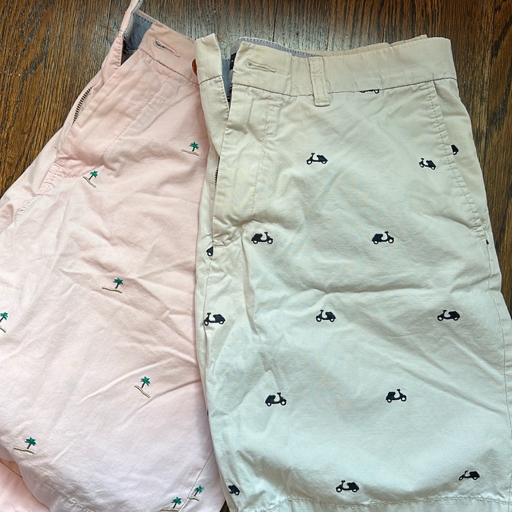 Men’s Shorts Lot Of 2 - By Tommy Hilfiger - Size. 35